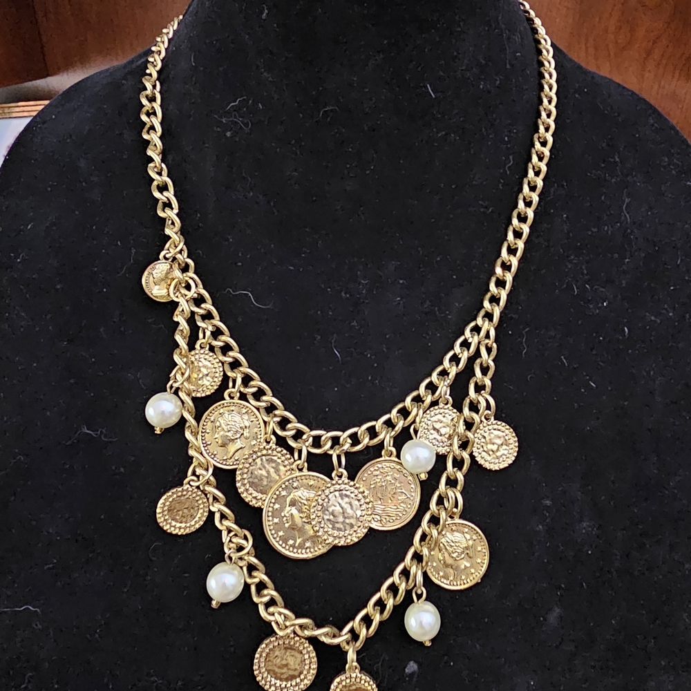 Elegant Gold Tone Coin Necklace with Faux Pearls